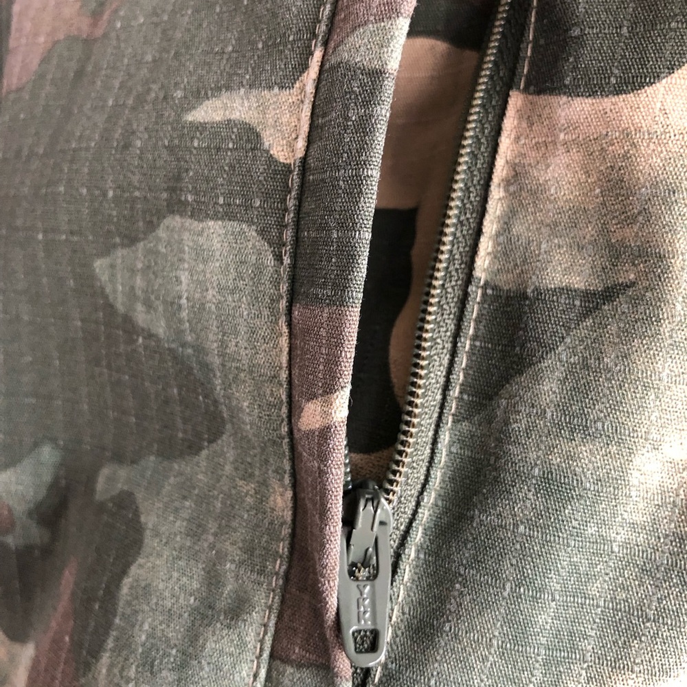 adidas Originals Women's Camouflage Zip Cropped Jacket - Picture 4 of 10